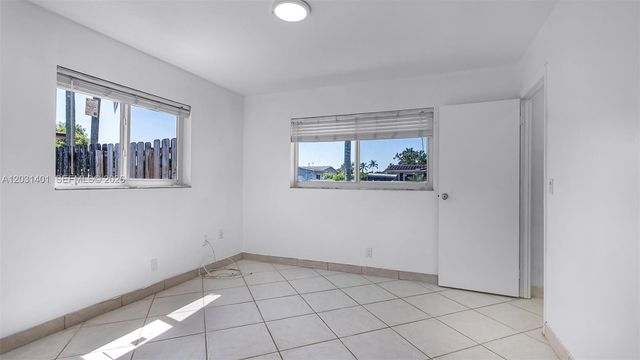 9741 NW 5th St 9741, Pembroke Pines, FL 33024