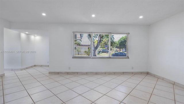 9741 NW 5th St 9741, Pembroke Pines, FL 33024