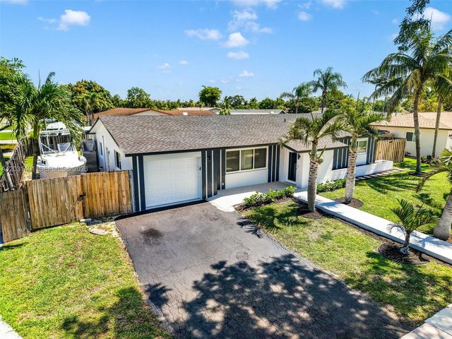 9741 NW 5th St 9741, Pembroke Pines, FL 33024