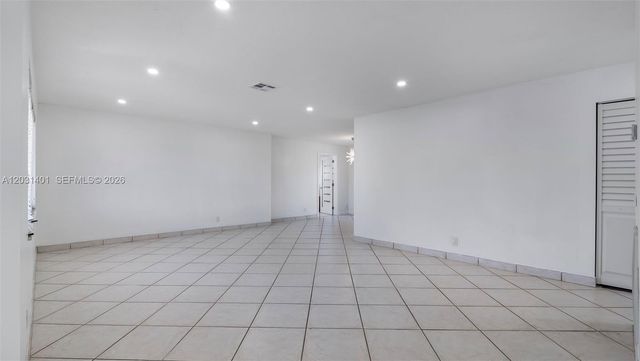 9741 NW 5th St 9741, Pembroke Pines, FL 33024
