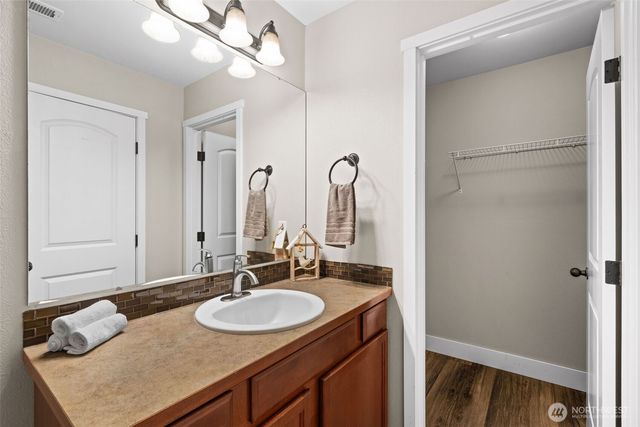 20022 98th Avenue E, Graham, WA 98338