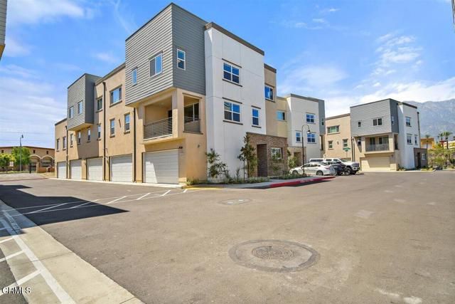 723 Heritage Lane, Upland, CA 91784