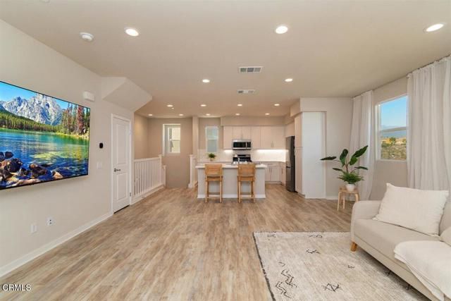 723 Heritage Lane, Upland, CA 91784