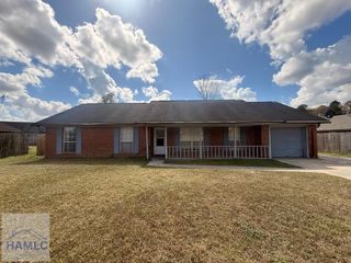 972 Birchfield Drive, Hinesville, GA 31313