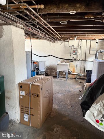 38 ARMSTRONG AVE, South River, NJ 08882