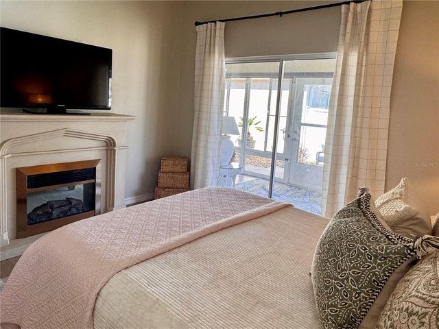 607 REEVESVILLE LANE, The Villages, FL 32162