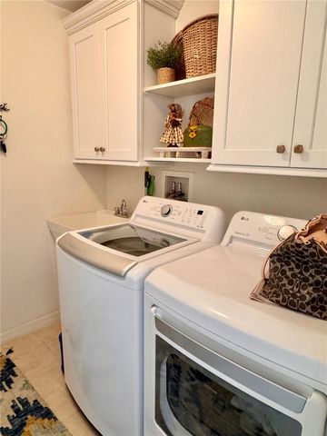 607 REEVESVILLE LANE, The Villages, FL 32162