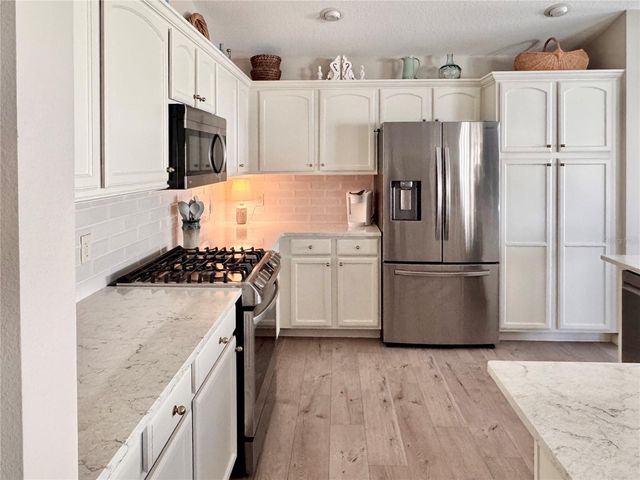 607 REEVESVILLE LANE, The Villages, FL 32162