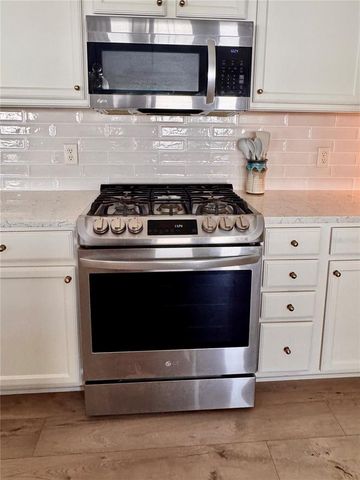 607 REEVESVILLE LANE, The Villages, FL 32162