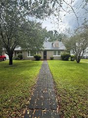 1909 Old Government Street, Mobile, AL 36606