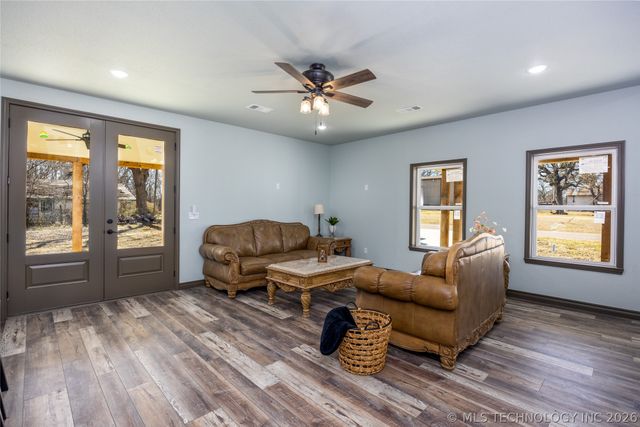 101 Dunn Street, Durant, OK 74729