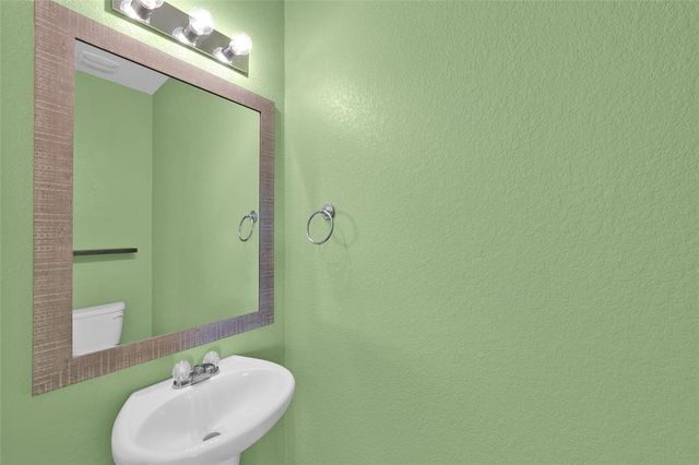 517 Pinnacle DR, Georgetown, TX 78626