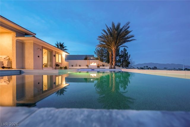 4810 Sweetie Court, Las Vegas, NV 89149