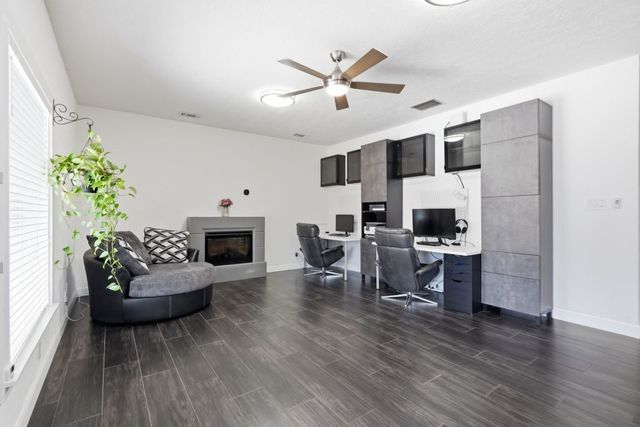 408 Arcadia Street, Hurst, TX 76053