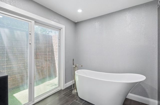 408 Arcadia Street, Hurst, TX 76053