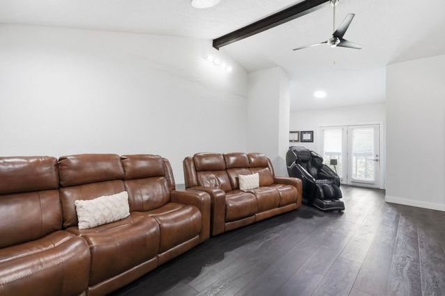 408 Arcadia Street, Hurst, TX 76053