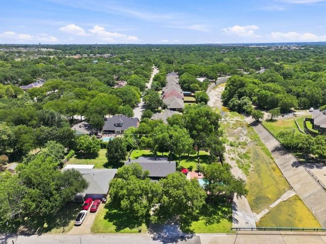 408 Arcadia Street, Hurst, TX 76053