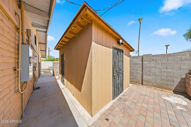 2922 E KINGS Avenue, Phoenix, AZ 85032