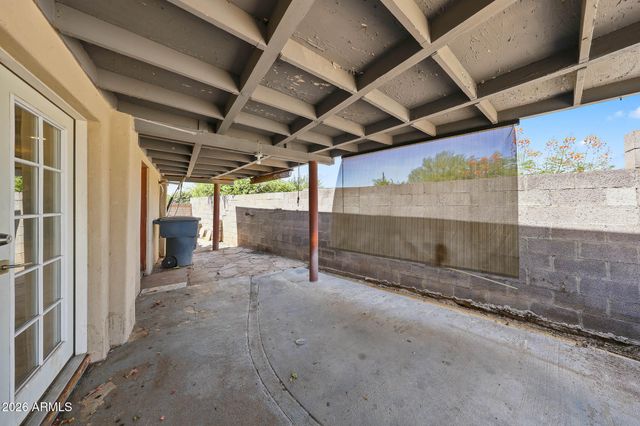 2922 E KINGS Avenue, Phoenix, AZ 85032
