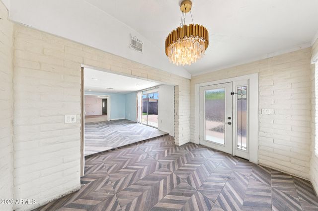 2922 E KINGS Avenue, Phoenix, AZ 85032