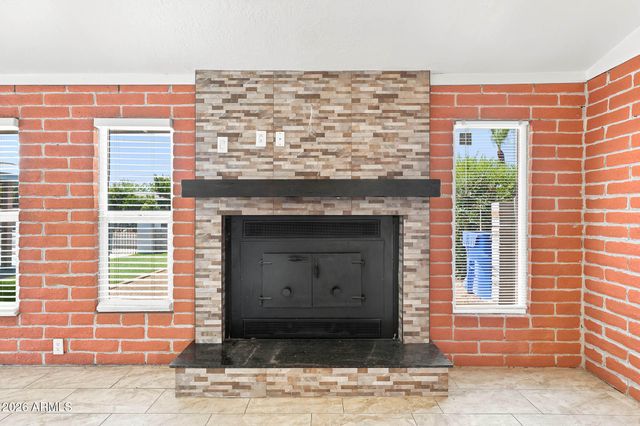 2922 E KINGS Avenue, Phoenix, AZ 85032