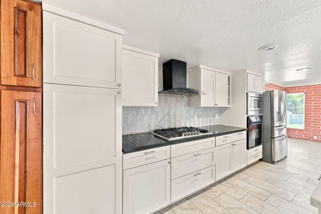 2922 E KINGS Avenue, Phoenix, AZ 85032