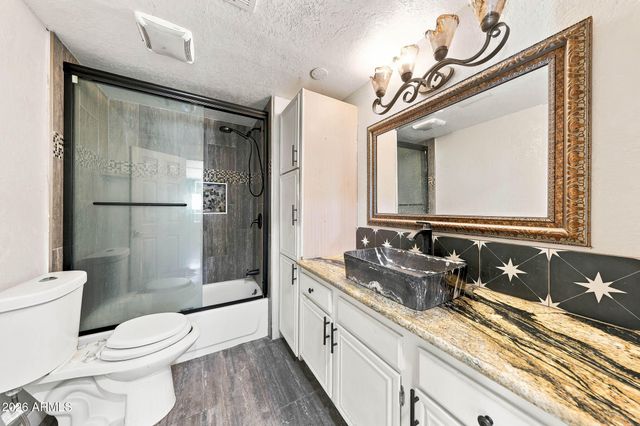 2922 E KINGS Avenue, Phoenix, AZ 85032