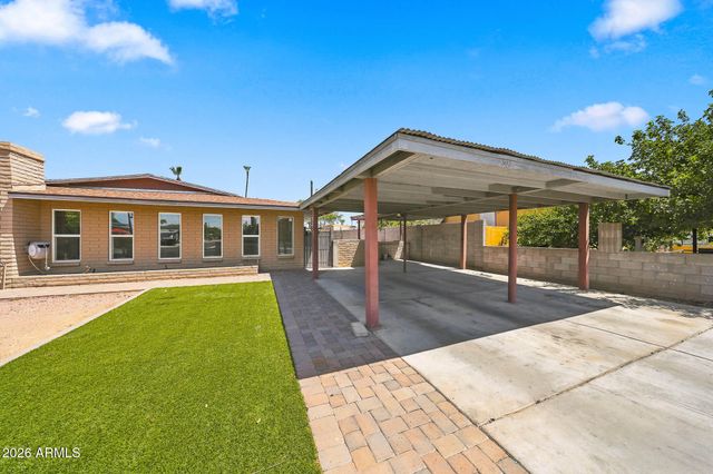 2922 E KINGS Avenue, Phoenix, AZ 85032