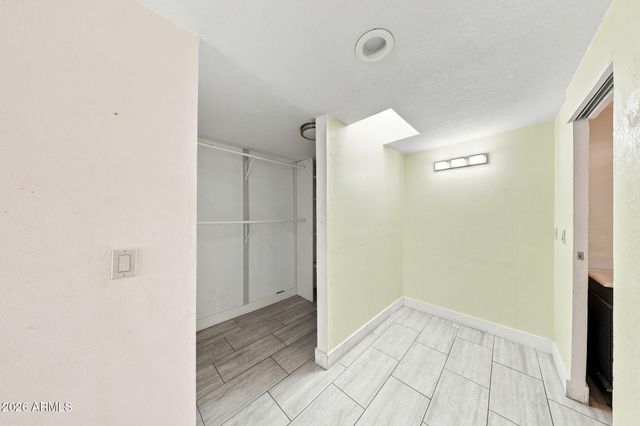 2922 E KINGS Avenue, Phoenix, AZ 85032