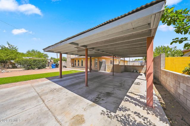2922 E KINGS Avenue, Phoenix, AZ 85032