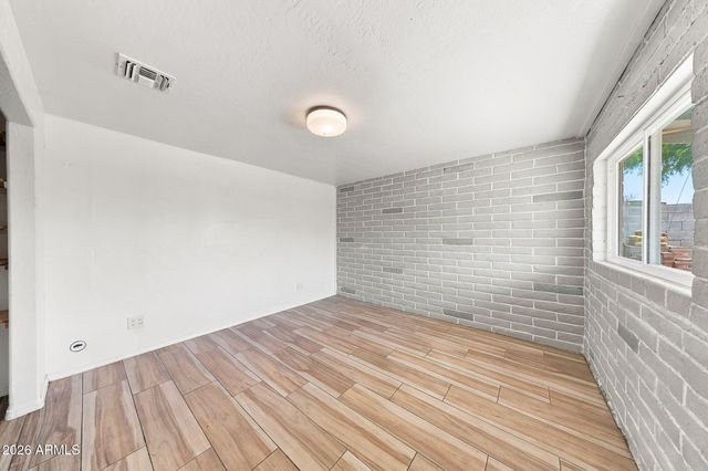 2922 E KINGS Avenue, Phoenix, AZ 85032