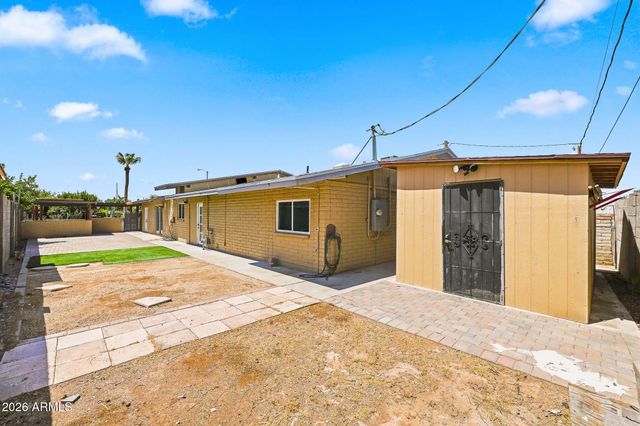 2922 E KINGS Avenue, Phoenix, AZ 85032