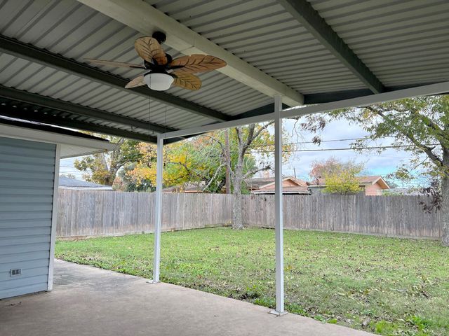 2703 Thomas Avenue, Pasadena, TX 77506