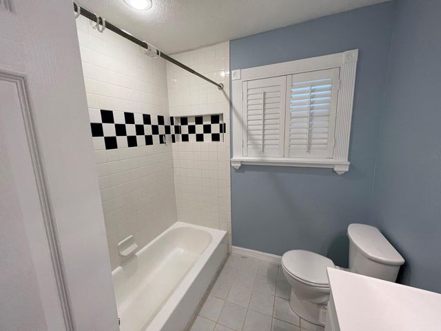 2703 Thomas Avenue, Pasadena, TX 77506