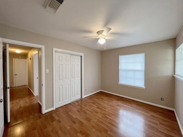 2703 Thomas Avenue, Pasadena, TX 77506