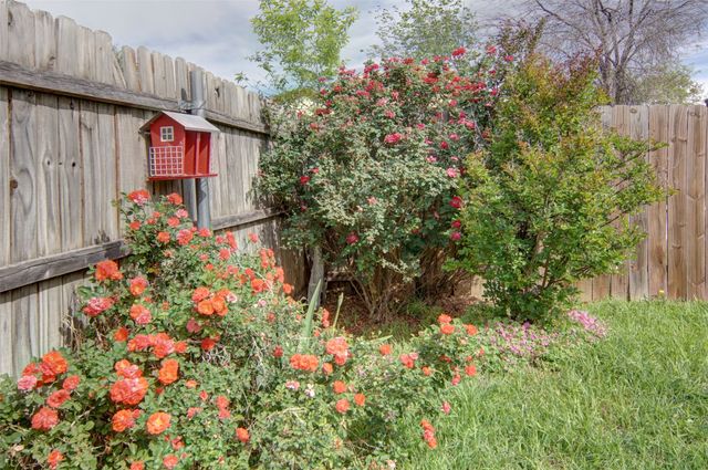 7405 Meadowdale Drive, Watauga, TX 76148