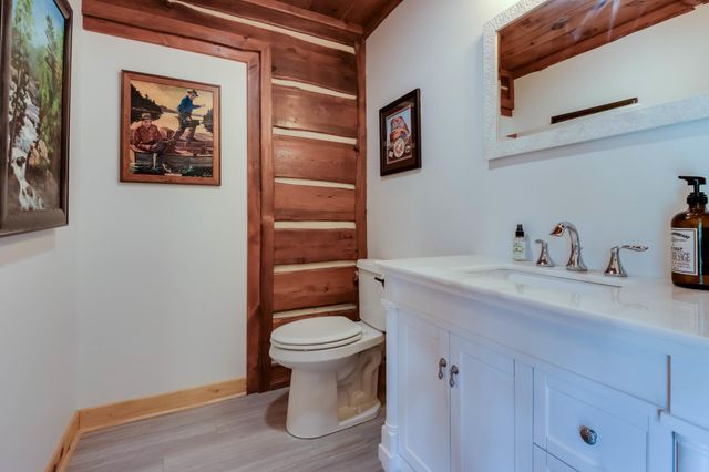 12558 W Twin Lake Road, Round Lake Twp, WI 54843