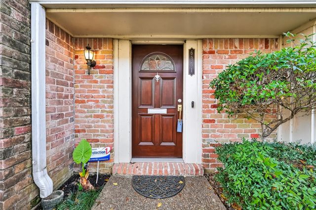 6351 Briar Rose Drive 149, Houston, TX 77057