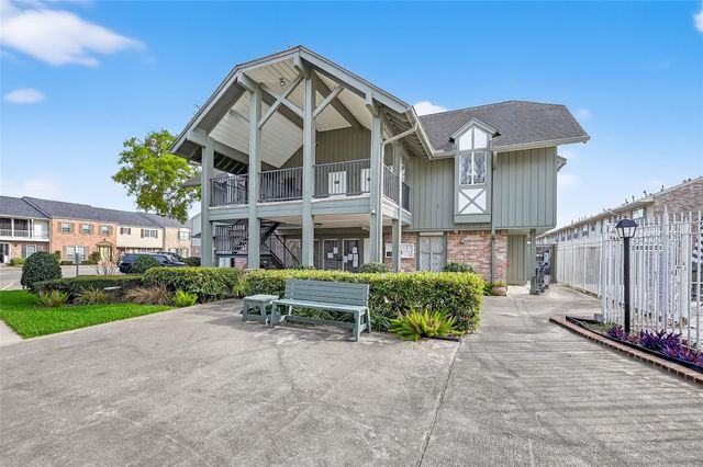 6351 Briar Rose Drive 149, Houston, TX 77057