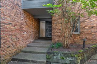 128 Hampton Pl, Nashville, TN 37215
