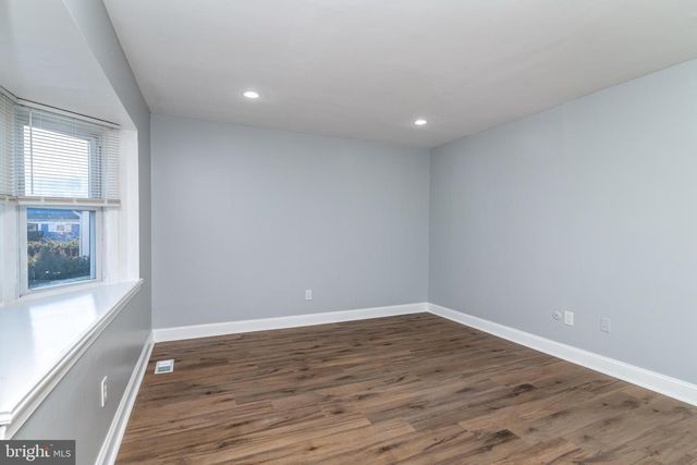 22 ROBERTS PL, Willingboro, NJ 08046