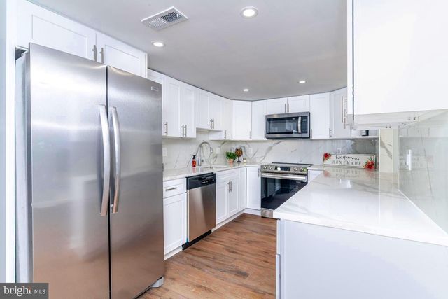 22 ROBERTS PL, Willingboro, NJ 08046