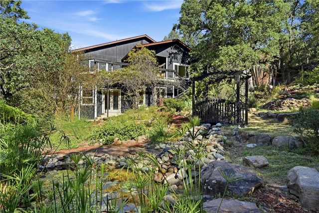 19345 Moon Ridge, Hidden Valley Lake, CA 95467