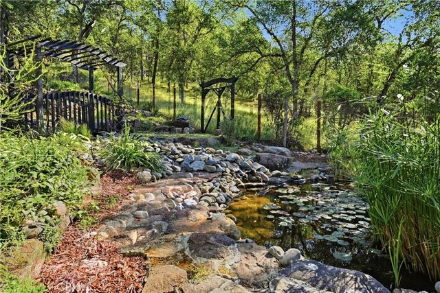19345 Moon Ridge, Hidden Valley Lake, CA 95467