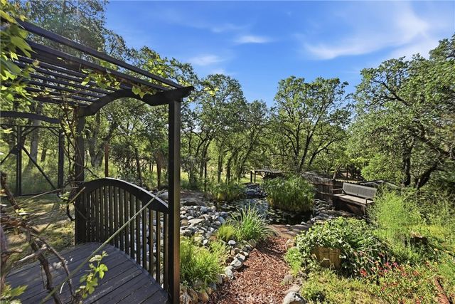 19345 Moon Ridge, Hidden Valley Lake, CA 95467