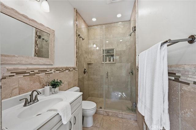 19345 Moon Ridge, Hidden Valley Lake, CA 95467