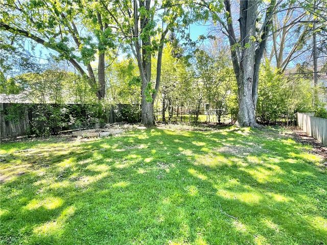 137 Edgemont Road, Rochester, NY 14620