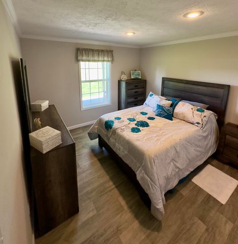 7120 N 127 Highway, Albany, KY 42602