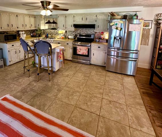 7120 N 127 Highway, Albany, KY 42602