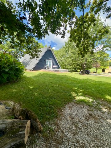 7120 N 127 Highway, Albany, KY 42602